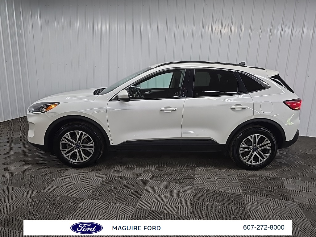 2022 Ford Escape SEL photo 4
