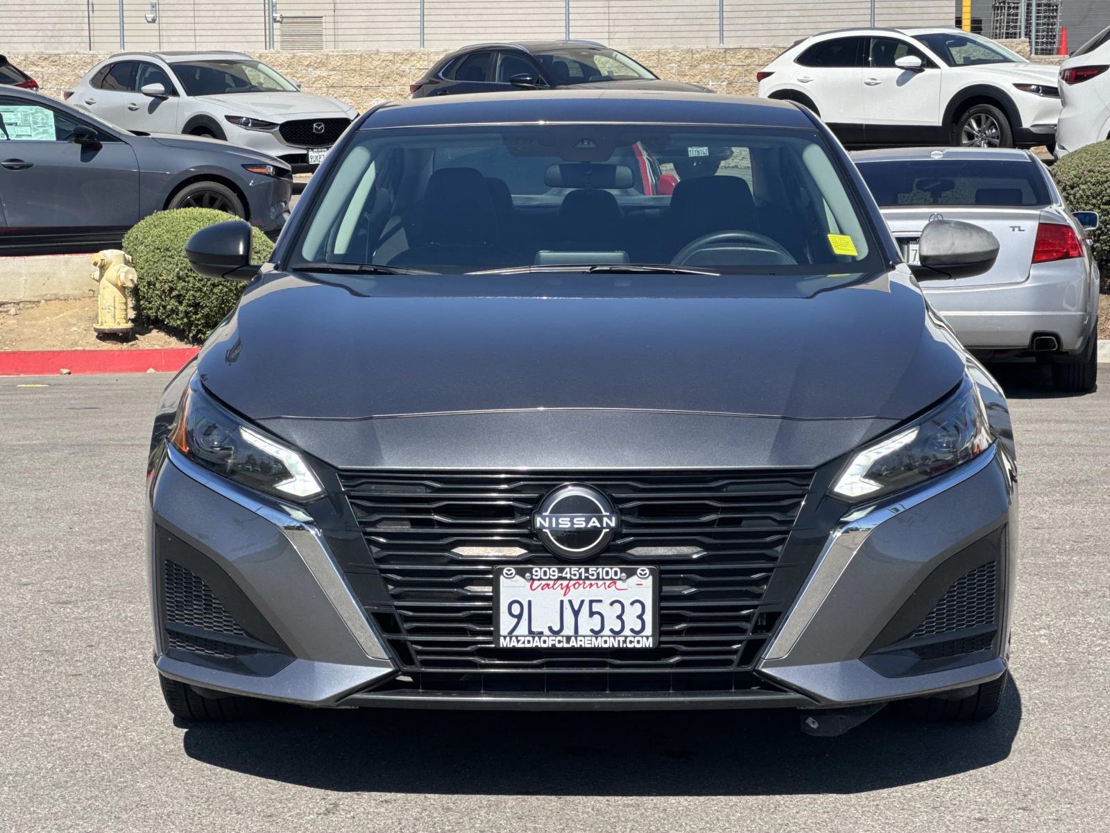 2024 Nissan Altima 2.5 SV photo 2