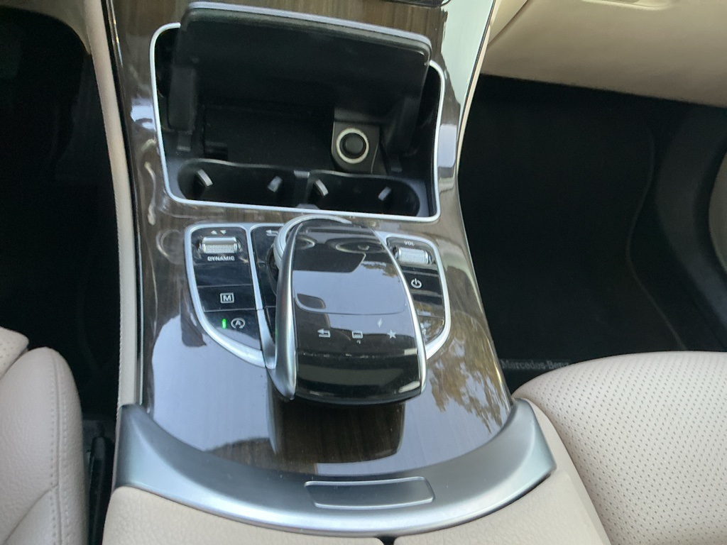 2016 Mercedes Benz GLC 300 4MATIC photo 10