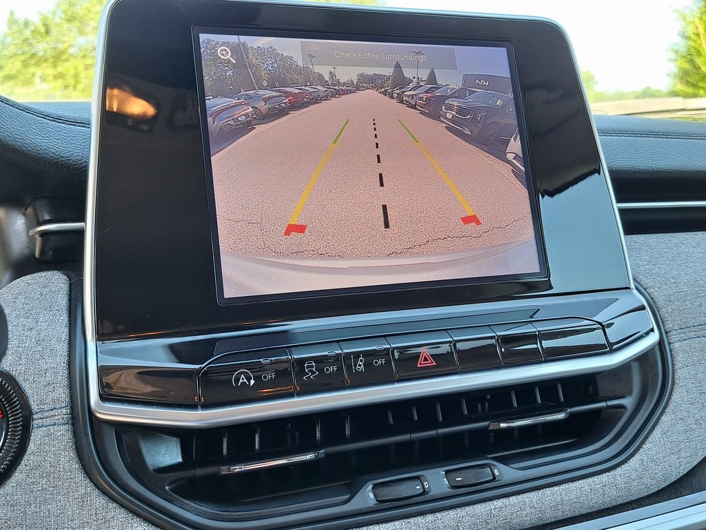 2022 Jeep Compass Latitude photo 13