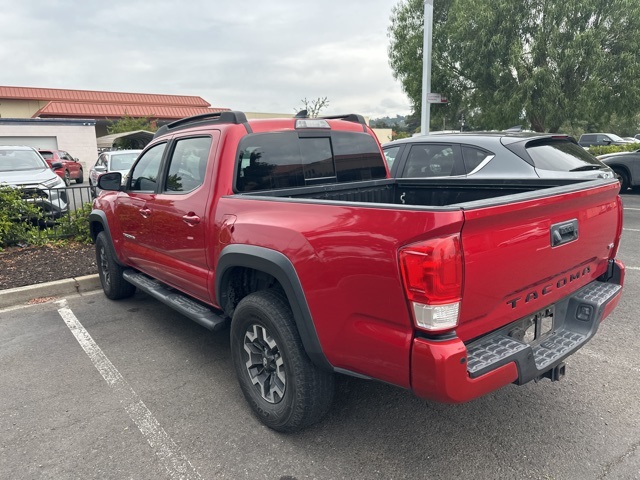2019 Toyota Tacoma TRD Off-Road V6 photo 10