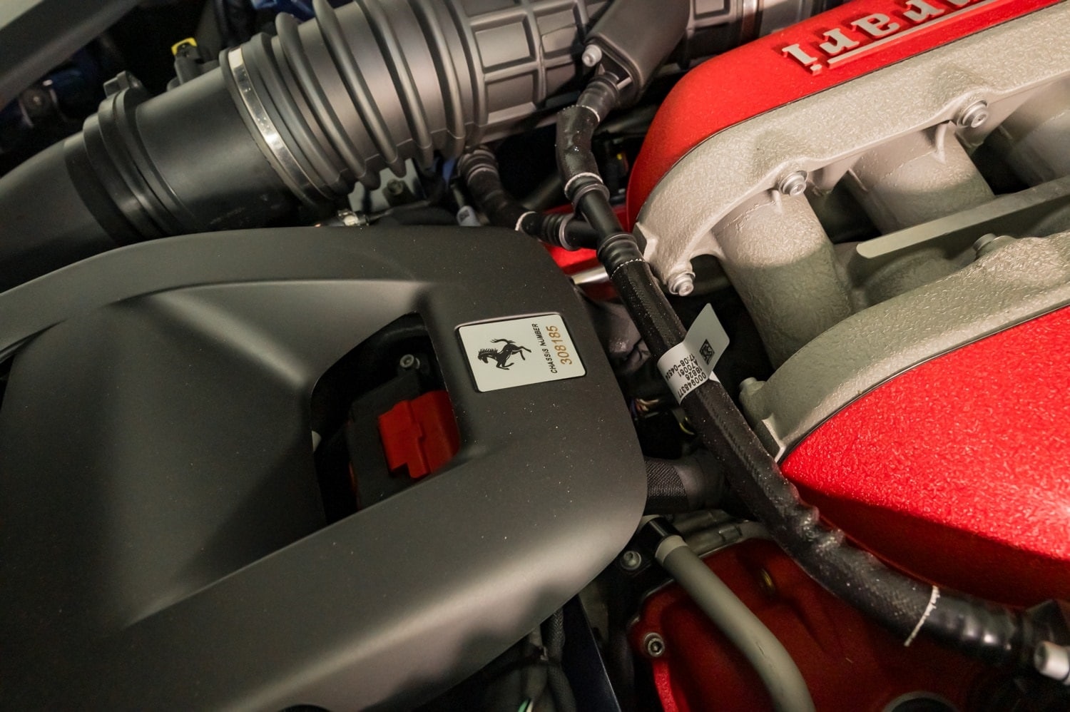 2024 Ferrari Purosangue photo 41