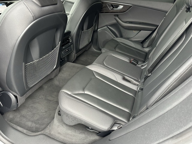 2023 Audi Q8 55 Premium photo 21