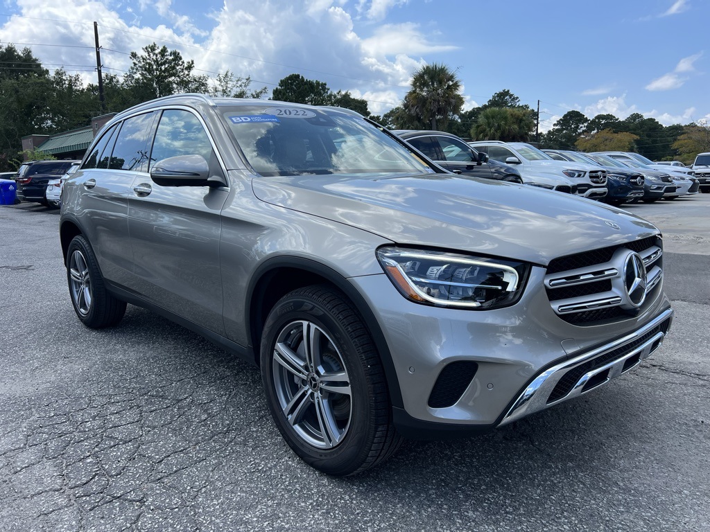 2022 Mercedes Benz GLC 300 photo 3