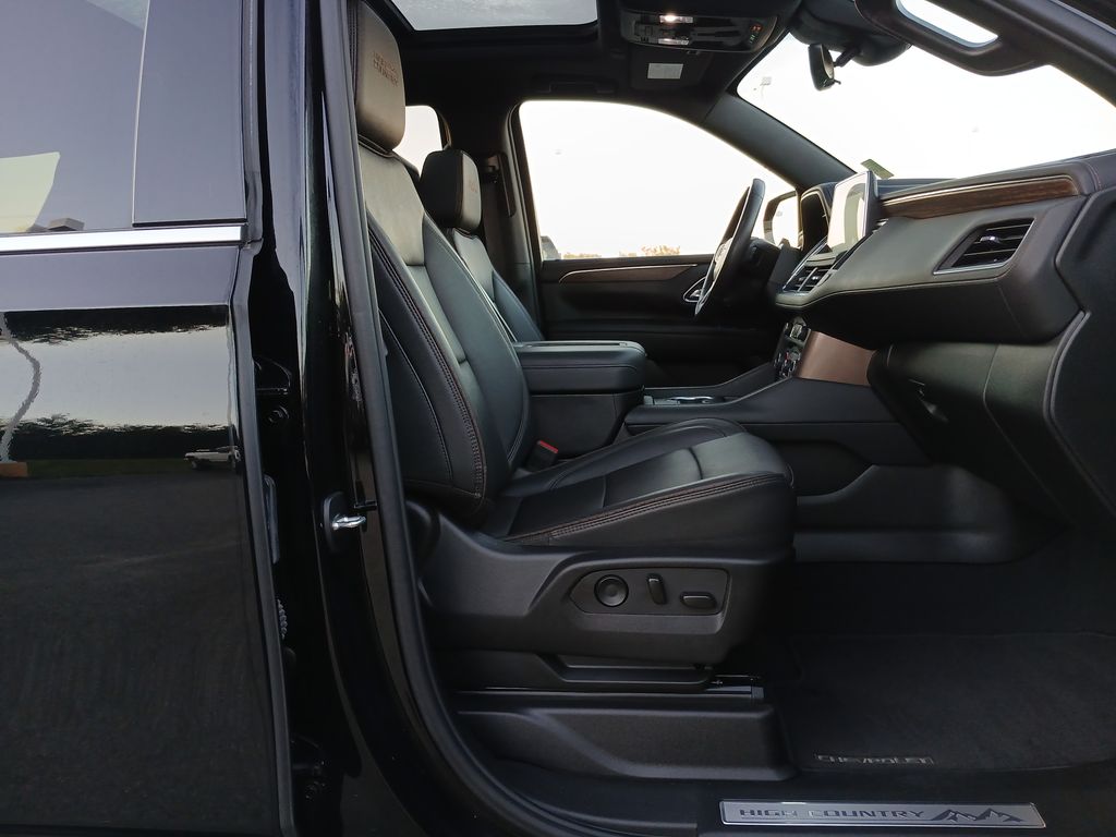 2024 Chevrolet Tahoe High Country photo 28