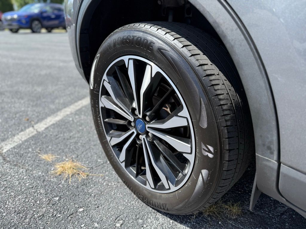 2022 Ford Escape SE photo 8
