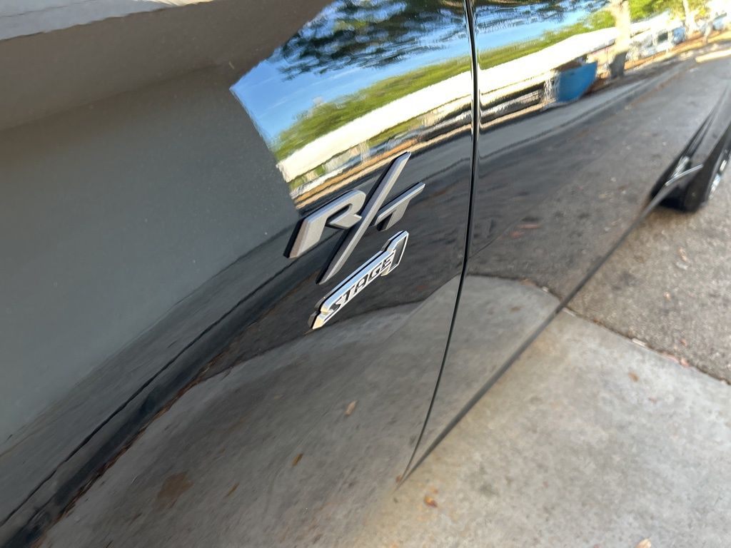 2025 Dodge Charger R/T photo 16