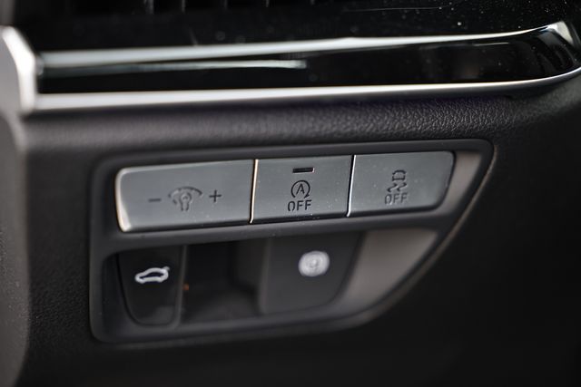 2022 Genesis G80 2.5T AWD photo 16