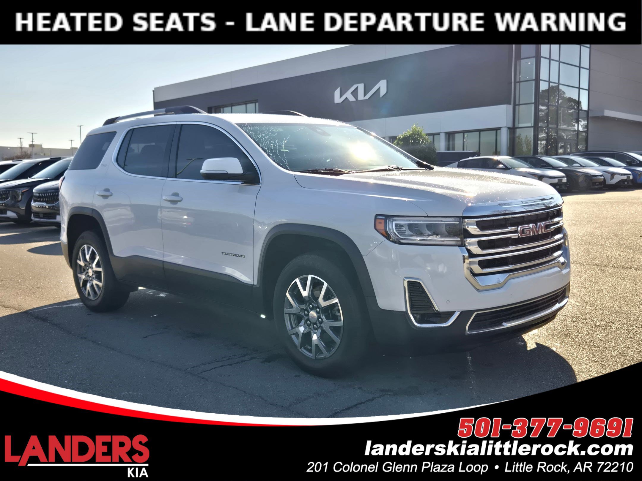 2023 GMC Acadia SLT's photo