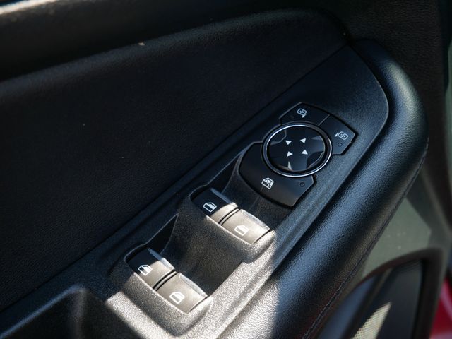 2022 Ford Edge SEL photo 21