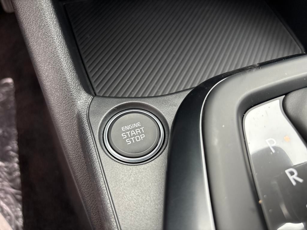 2025 Kia K4 LXS photo 17