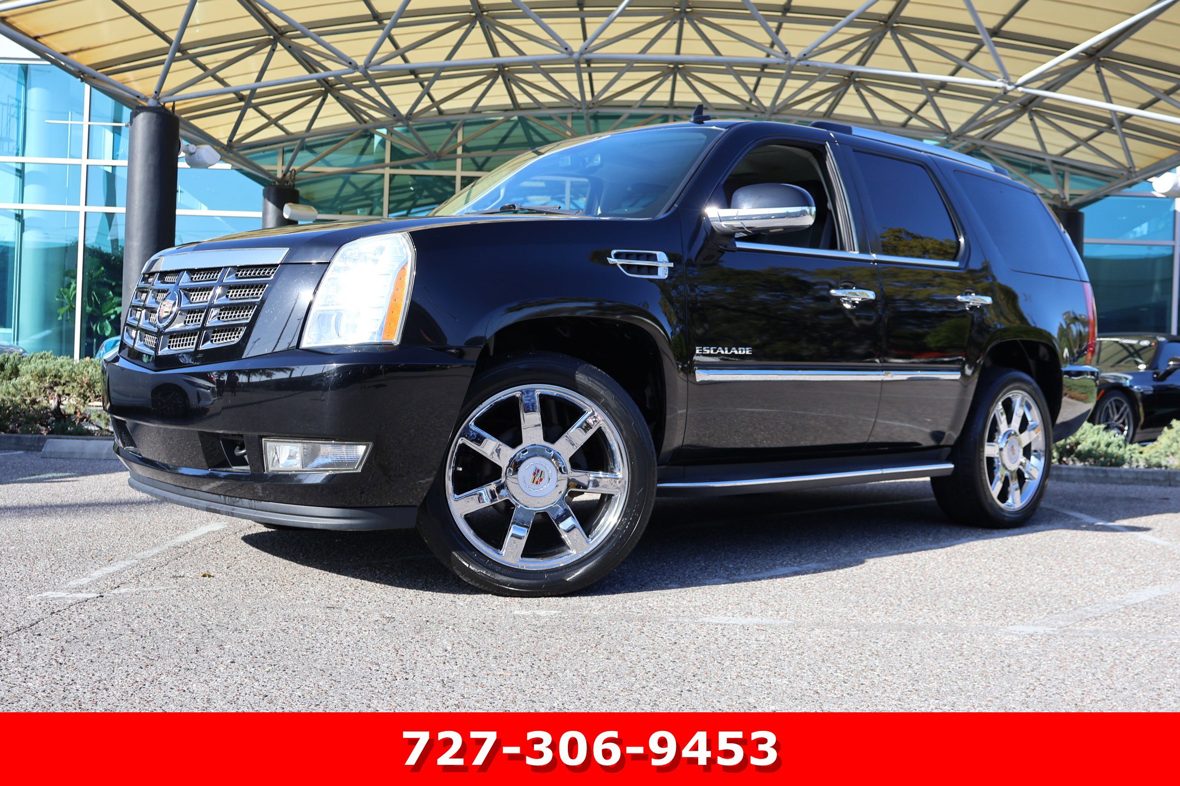 2012 Cadillac Escalade Luxury's photo