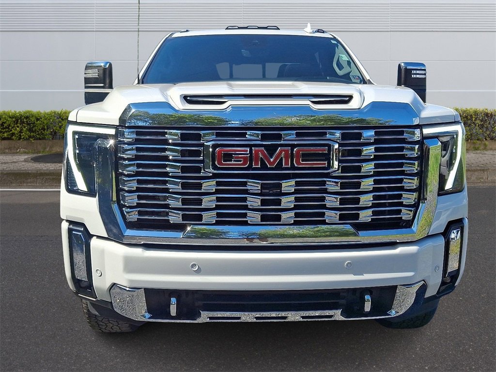 2024 Gmc Sierra 2500 HD Denali photo 2
