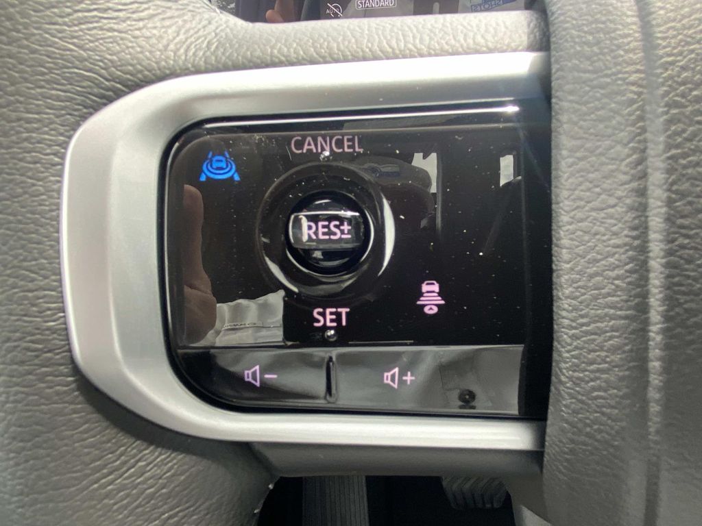2025 Nissan Armada Platinum photo 22