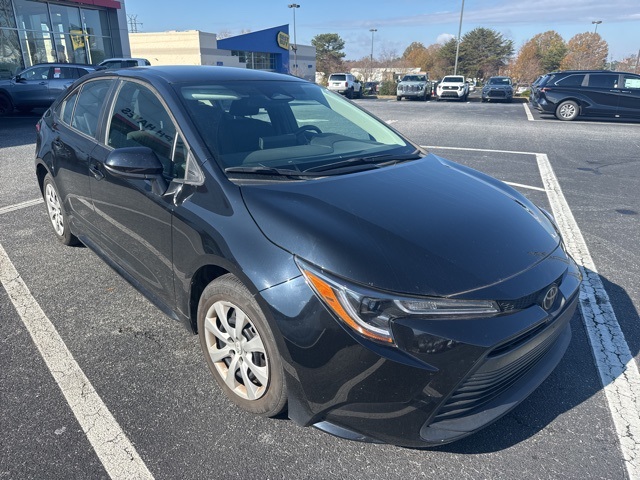 2023 Toyota Corolla LE photo 4
