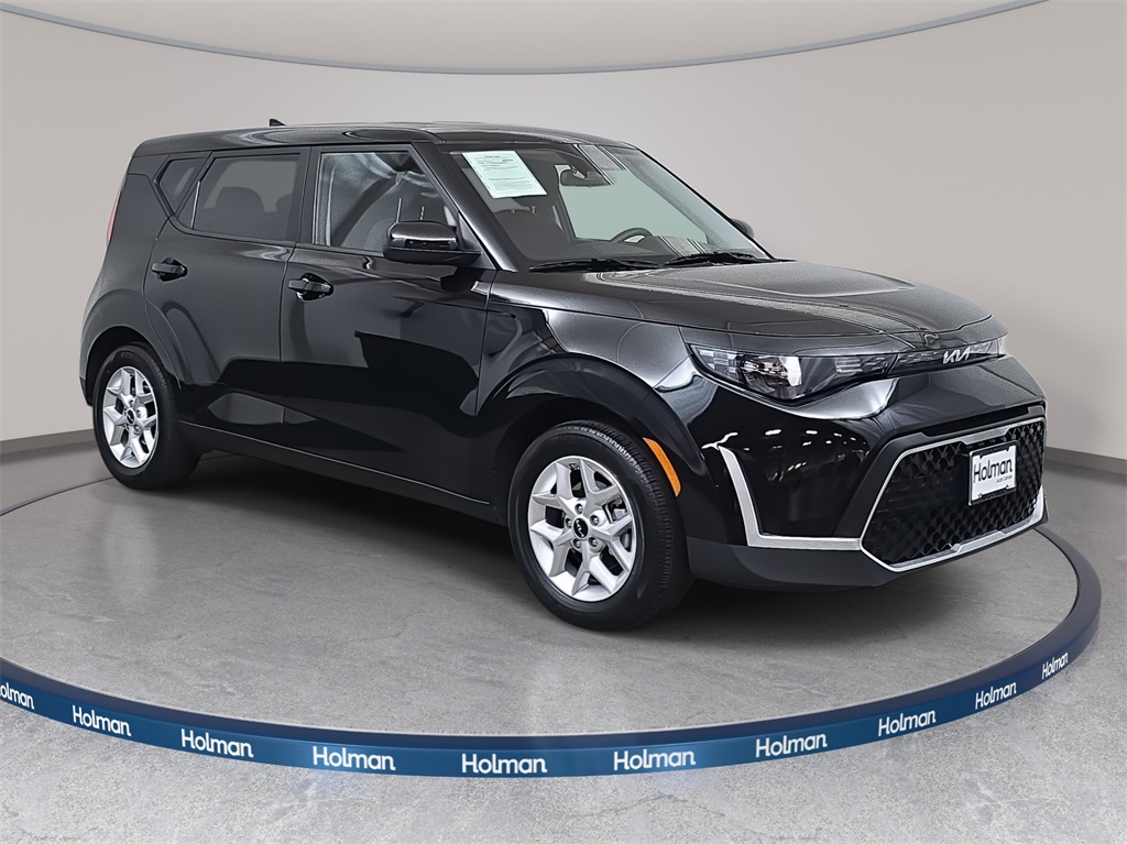 2024 Kia Soul LX photo 4