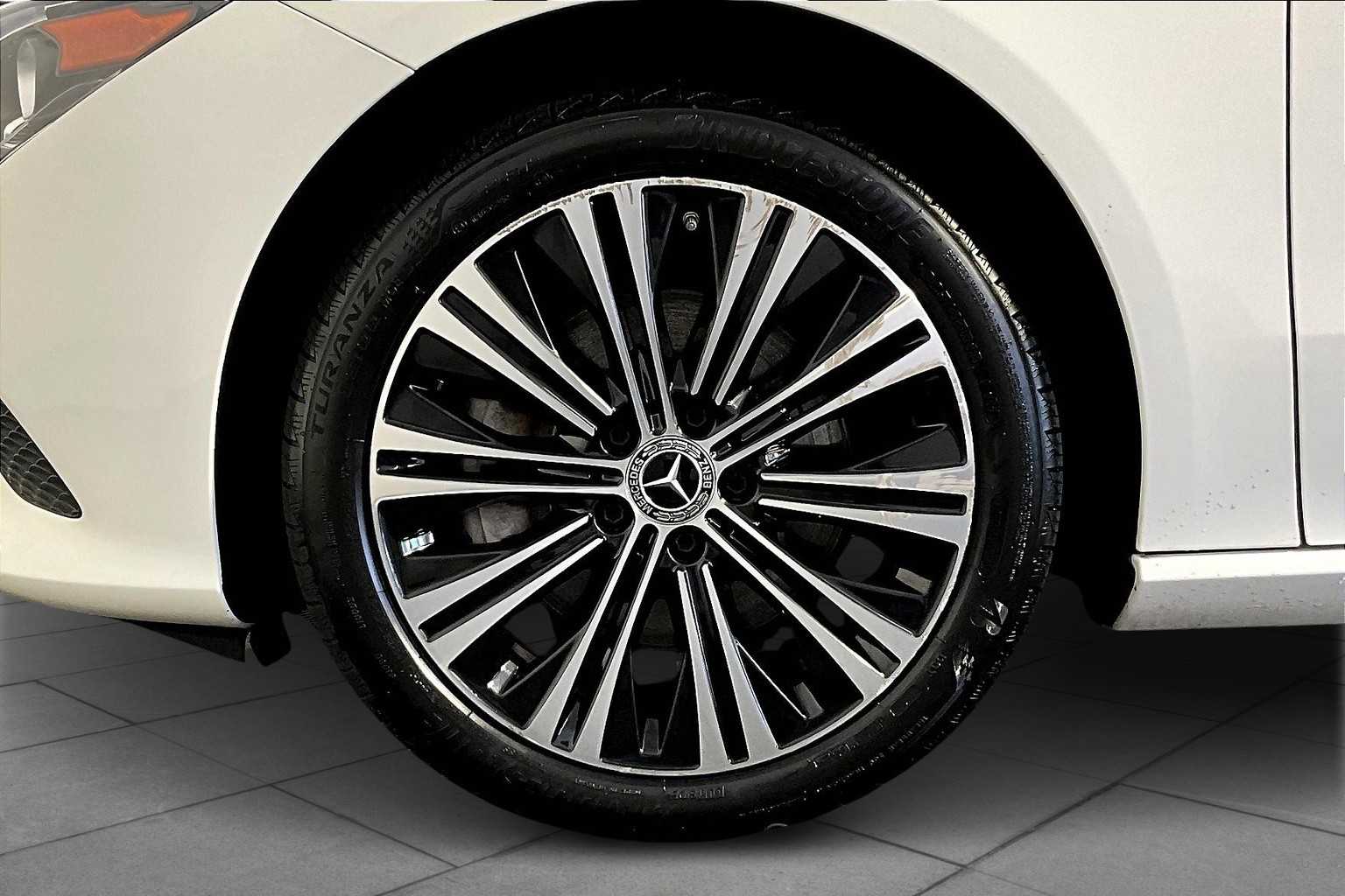 2023 Mercedes Benz CLA 250 4MATIC photo 9