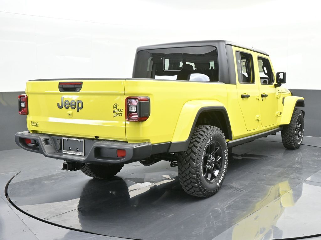 2024 Jeep Gladiator Willys photo 5