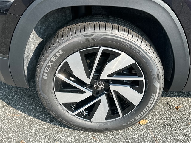 2026 Volkswagen Atlas SE Technology photo 16