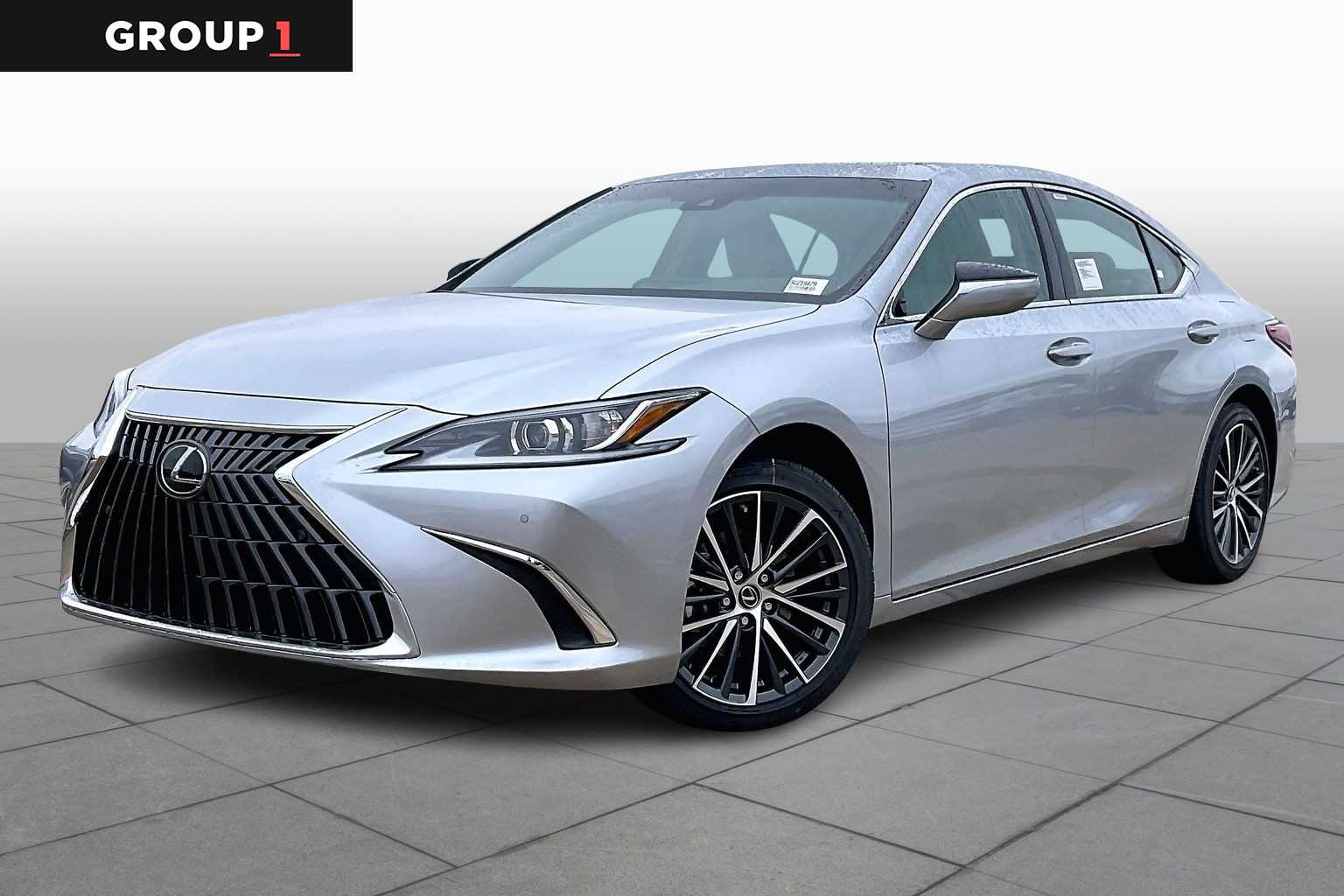 2025 Lexus ES 350's photo