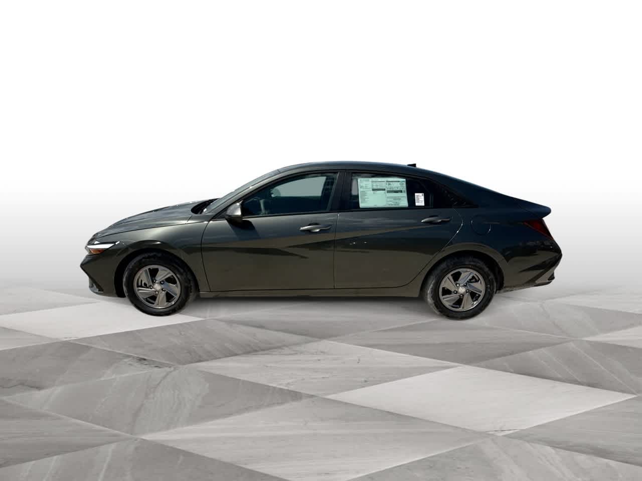 2025 Hyundai Elantra SE photo 4