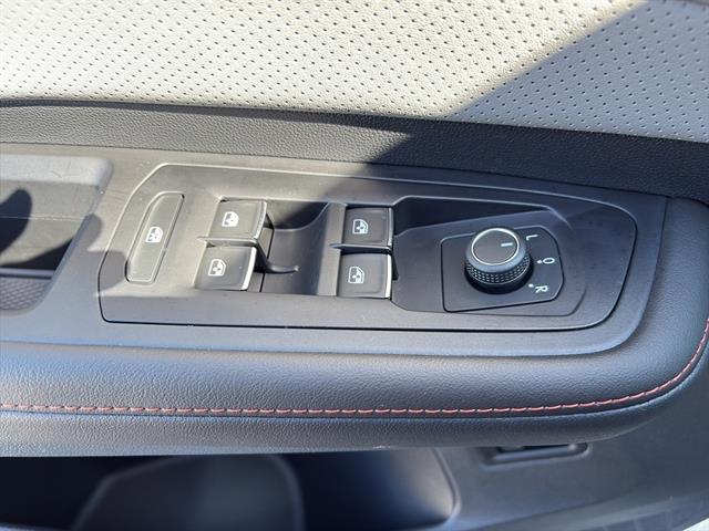 2025 Volkswagen Atlas Peak Edition SE photo 17