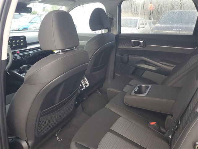2025 Kia Sorento LX photo 20