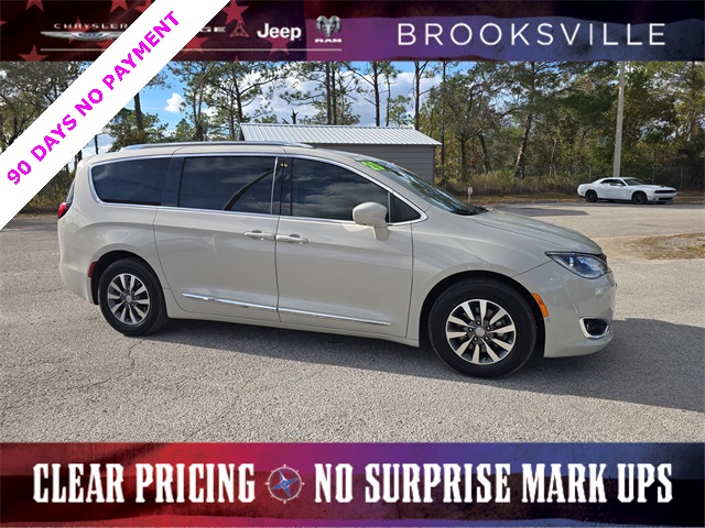 2020 Chrysler Pacifica Touring L Plus's photo