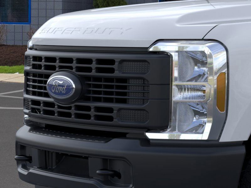 2026 Ford F-350 XL photo 16