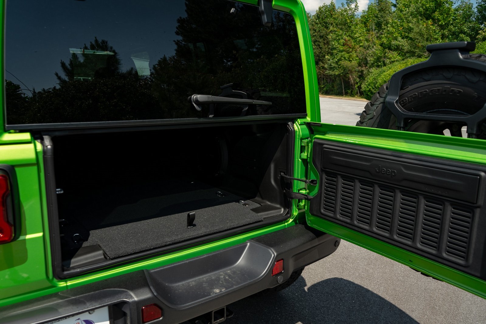 2025 Jeep Wrangler Rubicon photo 15