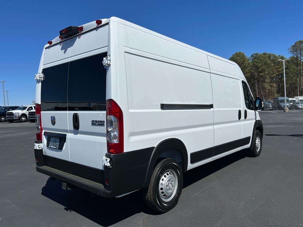 2025 Ram ProMaster 2500 photo 3