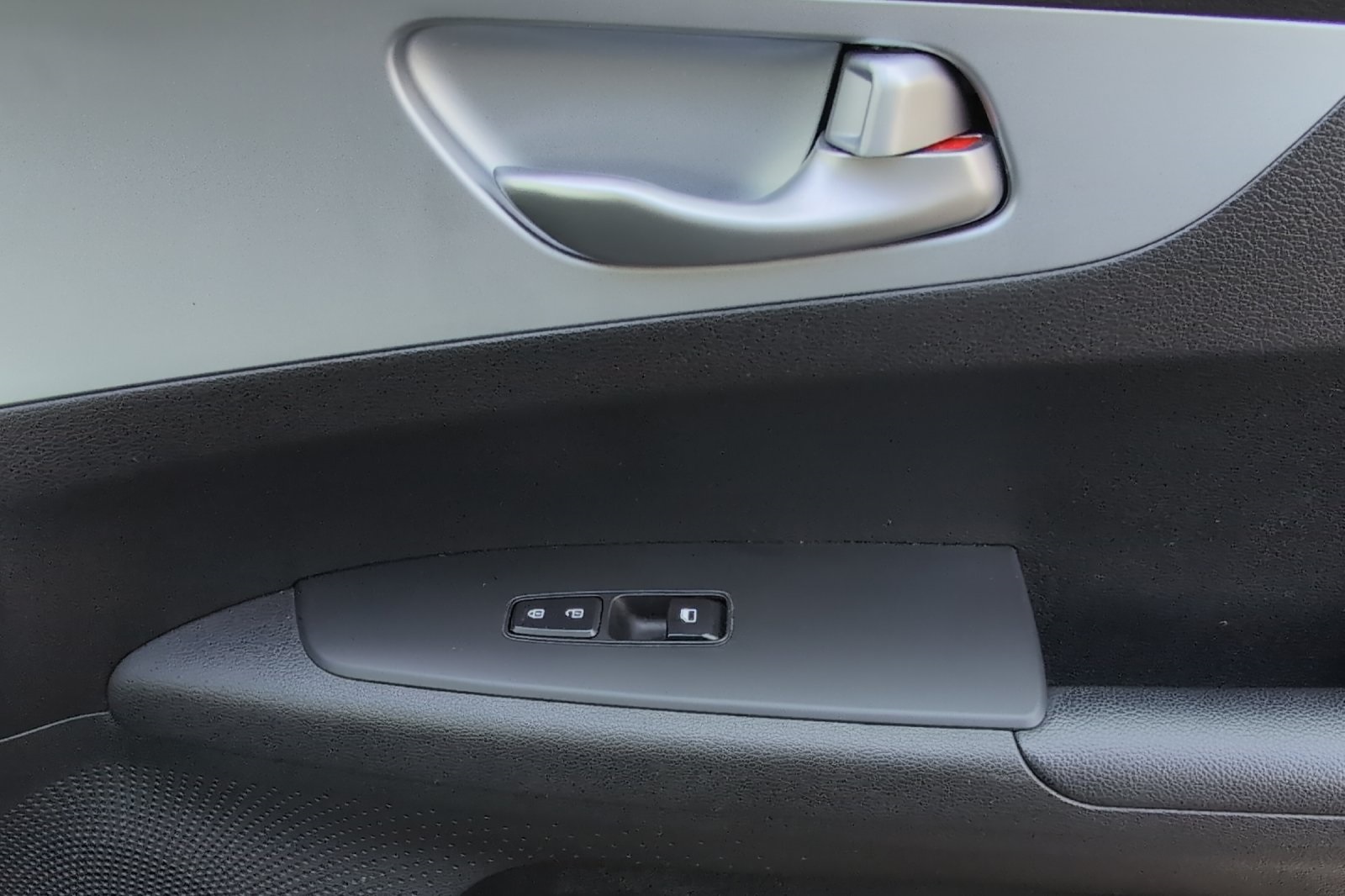 2023 Kia Forte LX photo 17
