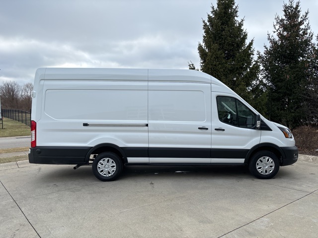 2024 Ford Transit Cargo Van photo 3