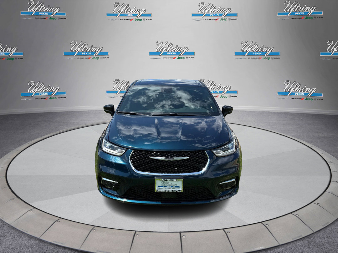 2025 Chrysler Pacifica photo 7