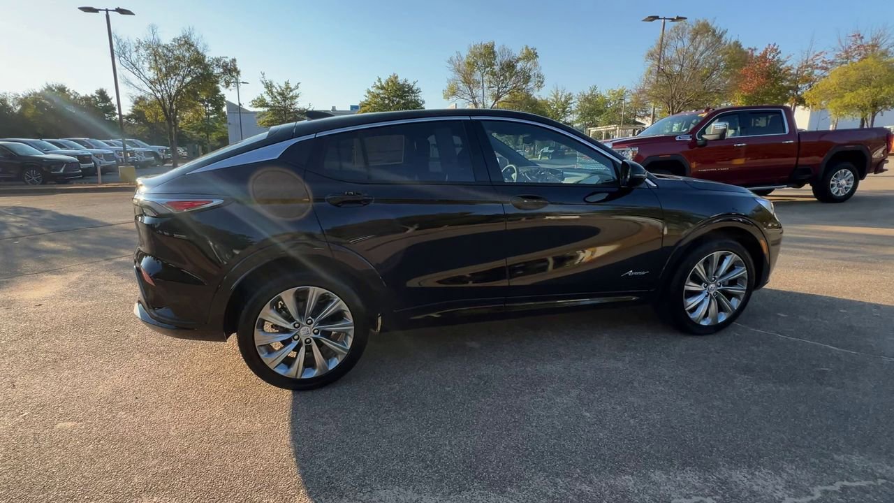 2026 Buick Envista Avenir photo 8
