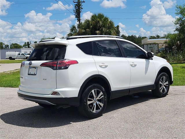 2018 Toyota RAV4 XLE photo 4