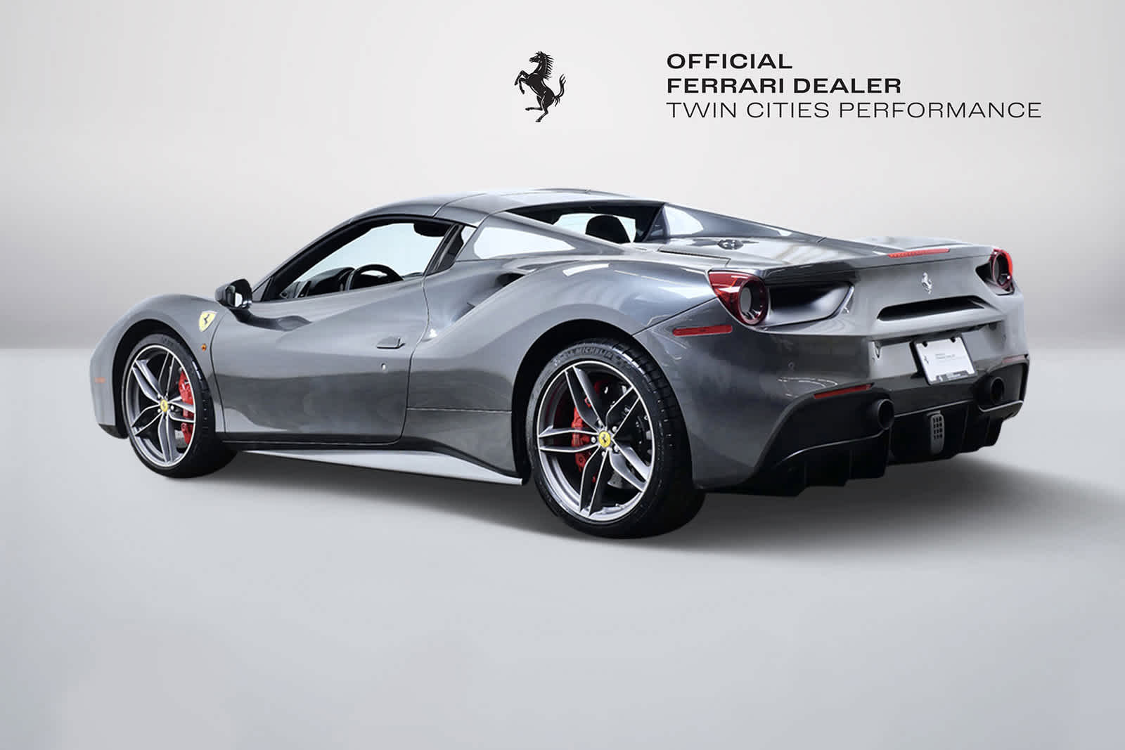 2017 Ferrari 488 Spider photo 3