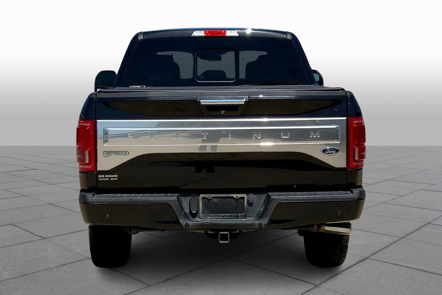 2015 Ford F-150 Platinum photo 4