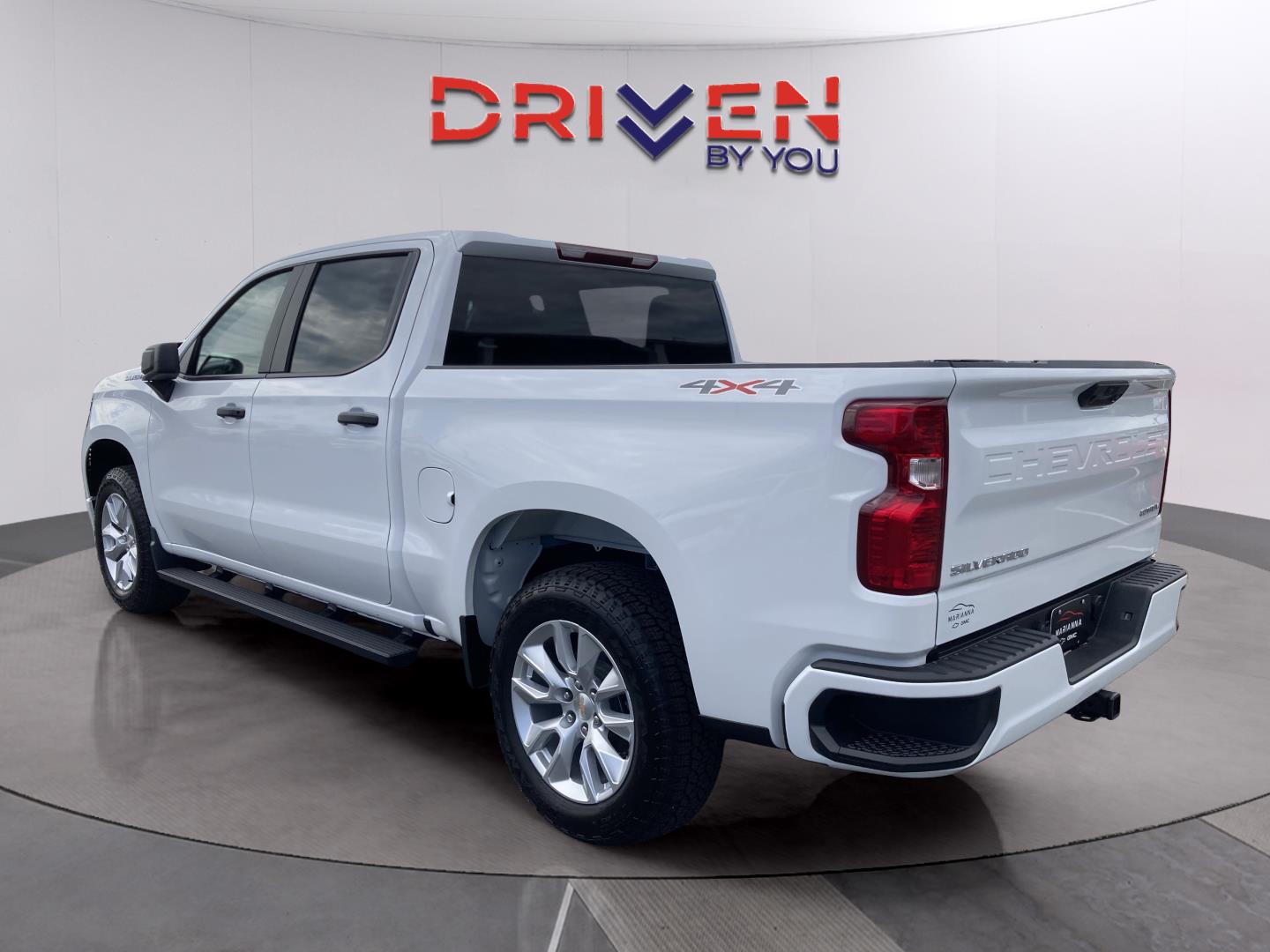 2026 Chevrolet Silverado 1500 Custom photo 2