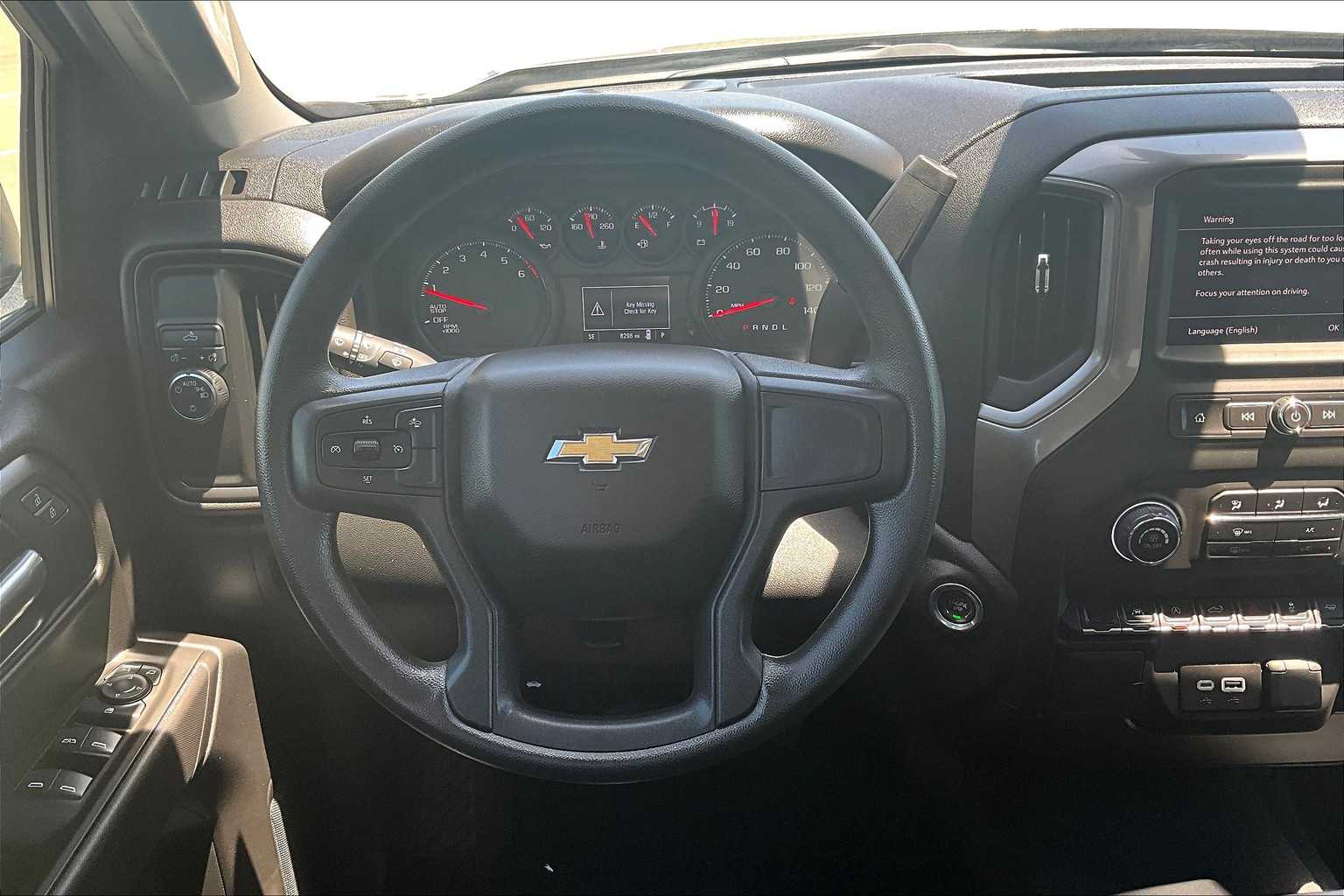 2025 Chevrolet Silverado 1500 Custom photo 9
