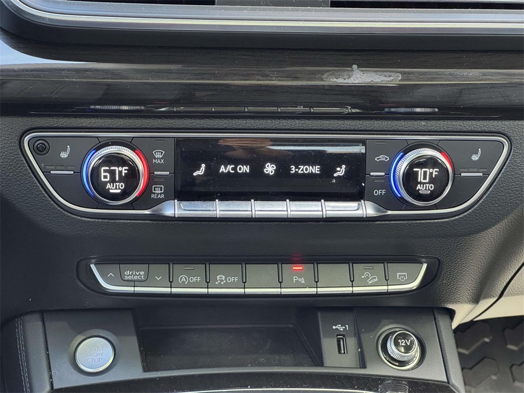 2020 Audi Q5 45 Premium Plus photo 19