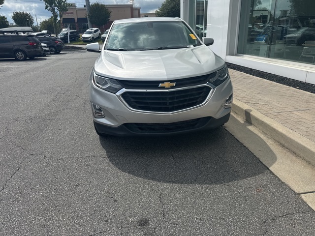 2019 Chevrolet Equinox LT photo 2