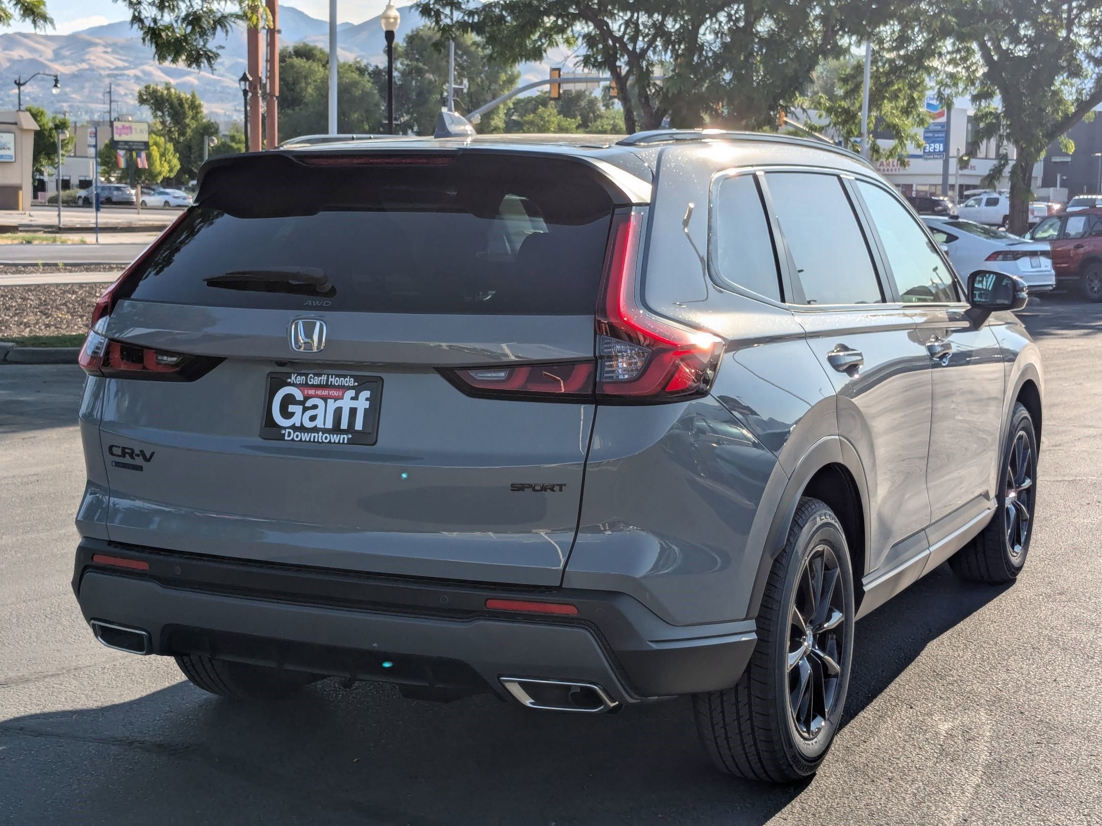 2026 Honda CR-V Hybrid Sport-L photo 2