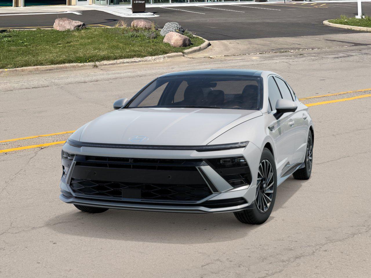 2026 Hyundai Sonata Hybrid Limited photo 4