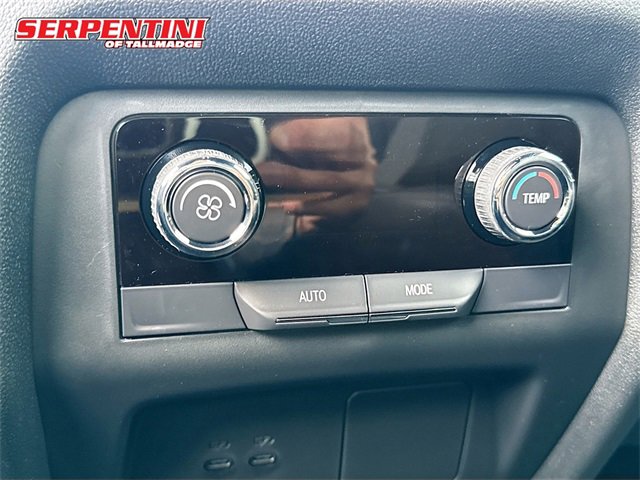 2026 Chevrolet Traverse photo 21