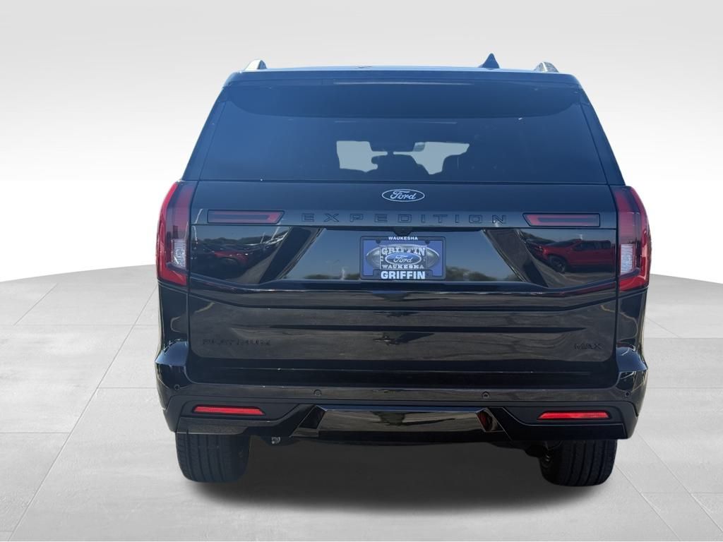 2025 Ford Expedition Platinum MAX photo 3