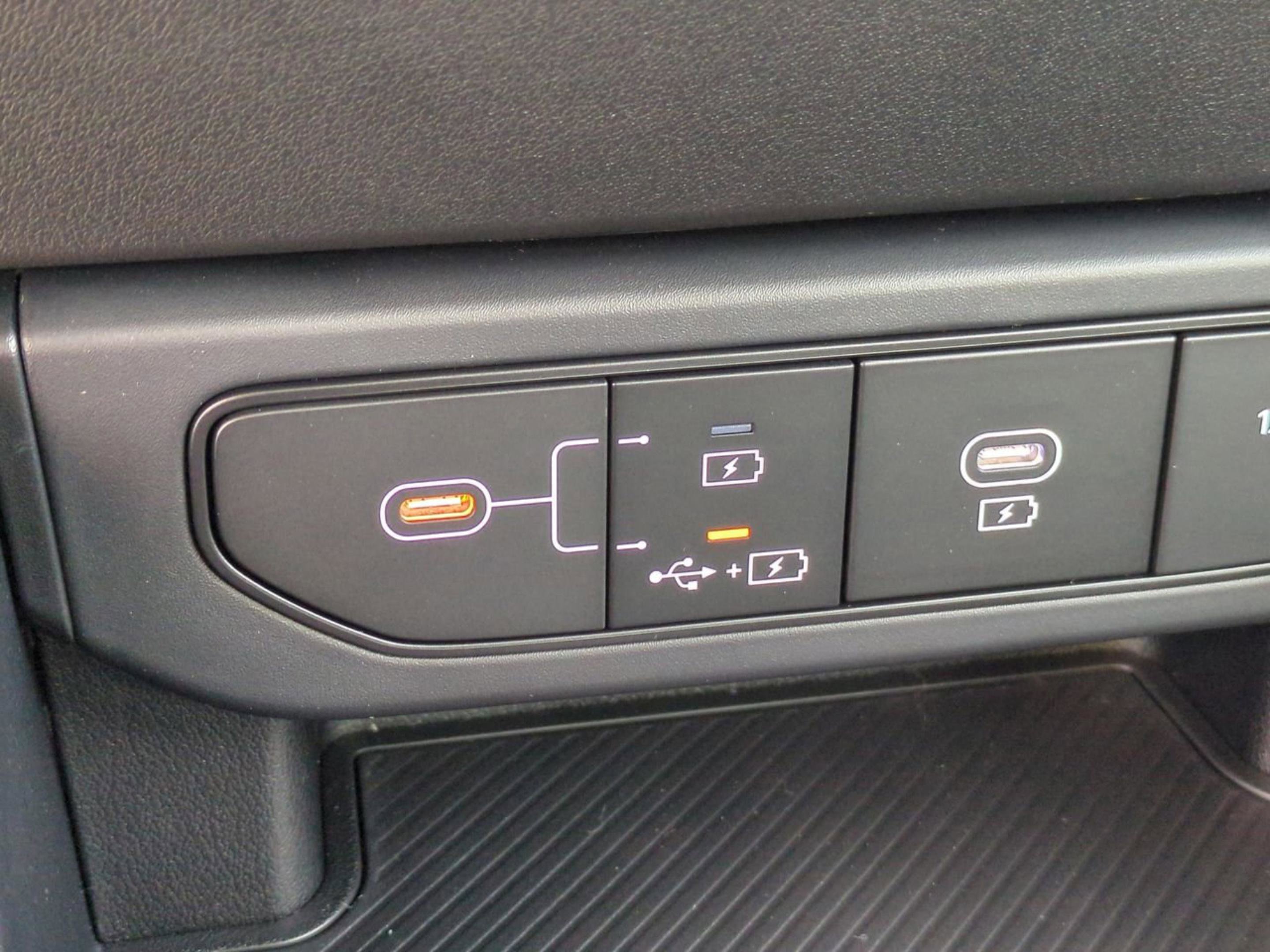 2025 Kia K4 LX photo 20