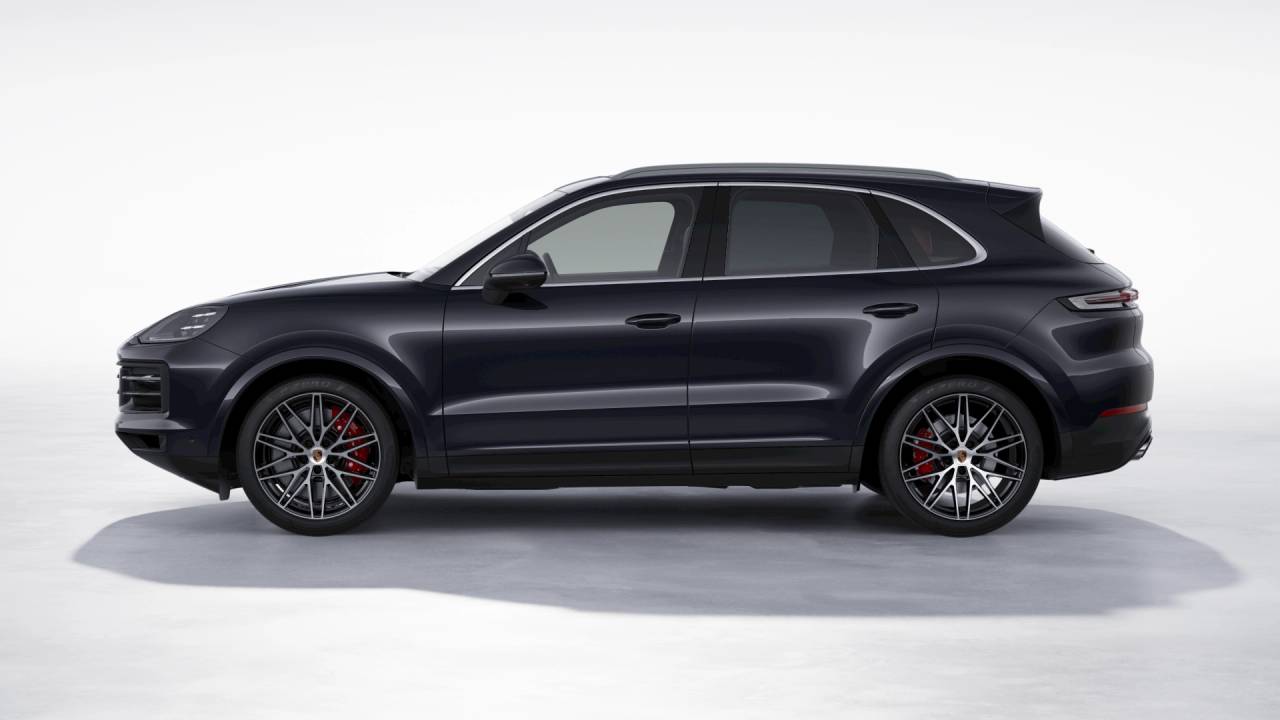 2026 Porsche Cayenne S photo 2
