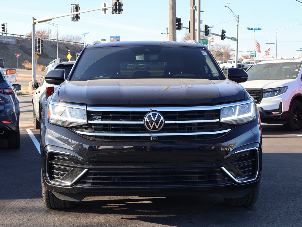 Used 2022 Volkswagen Atlas Cross Sport SEL Premium R-Line with VIN 1V2FE2CA7NC211325 for sale in Kansas City