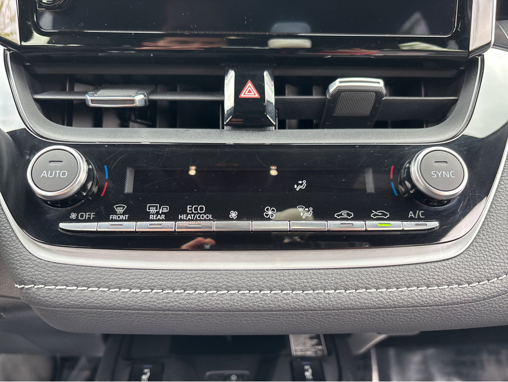 2025 Toyota Corolla XSE photo 23